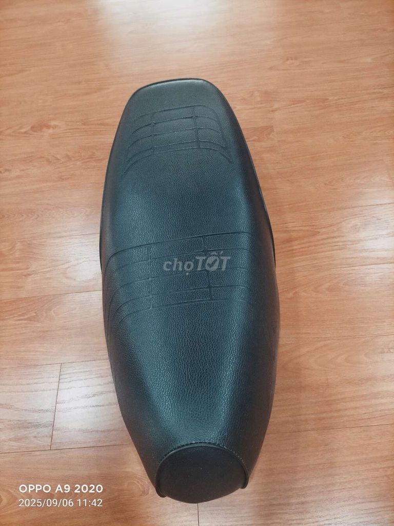 Cần bán yên dream. Mua bán Phụ tùng xe tại Quận Tây Hồ Hà Nội được đăng bởi Long Biên hình 2