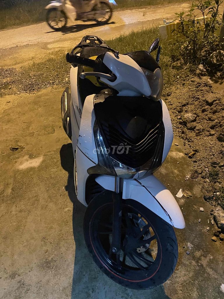 Xe Sh 2016 125. Mua bán Xe máy tại Quận Hải Châu Đà Nẵng được đăng bởi nguyen huu duc hình 3