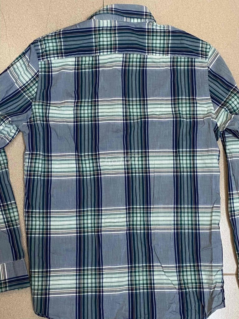 áo sơ mi xanh sọc size M hiệu uniqlo