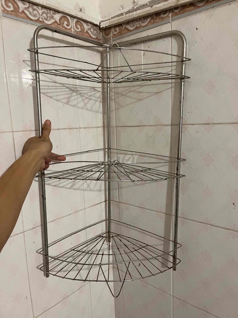 Kệ góc Inox 3 tầng nhà tắm bếp. Mua bán Thiết bị vệ sinh, nhà tắm tại Quận Cầu Giấy Hà Nội được đăng bởi Đồ Nam Xuất Xịn..GuuBox hình 1