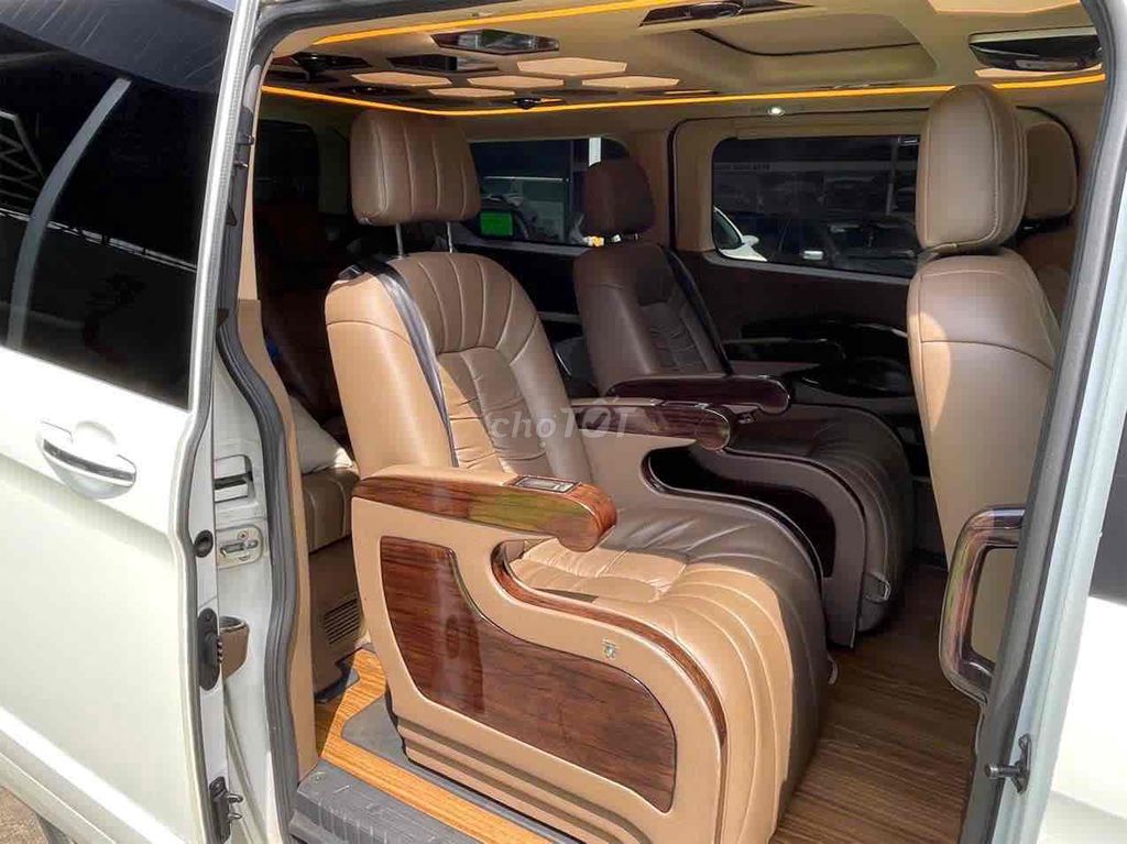 Ford Tourneo 2020 Limousine 2.0 AT - 72000 km. Mua bán Ô tô tại Quận Tân Phú Tp Hồ Chí Minh được đăng bởi Dũng sale ô tô hình 6