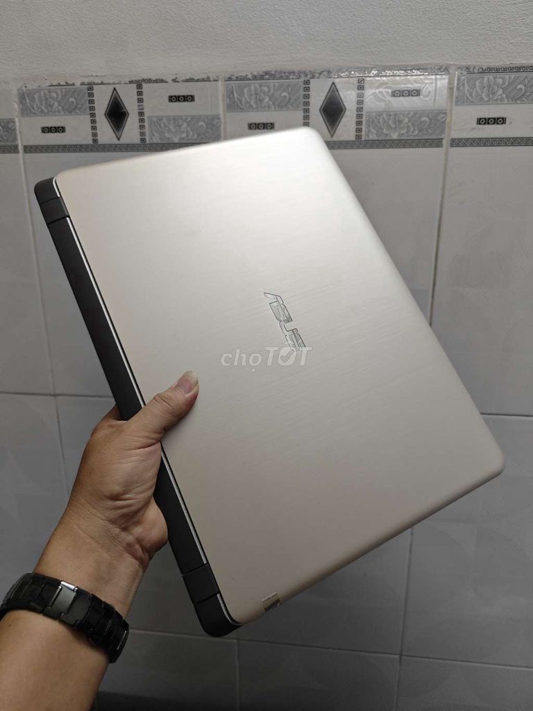 Asus x507u ( i3-7020u. Ram 8G/ssd 128G. 15.6 FHD ). Mua bán Laptop tại Quận 7 Tp Hồ Chí Minh được đăng bởi TH laptop hình 1