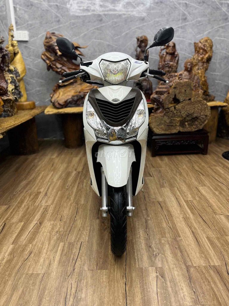 Vision chính chủ đẹp, máy zin êm bao vọt biển SG. Mua bán Xe máy tại Quận 8 Tp Hồ Chí Minh được đăng bởi Quân  hình 5