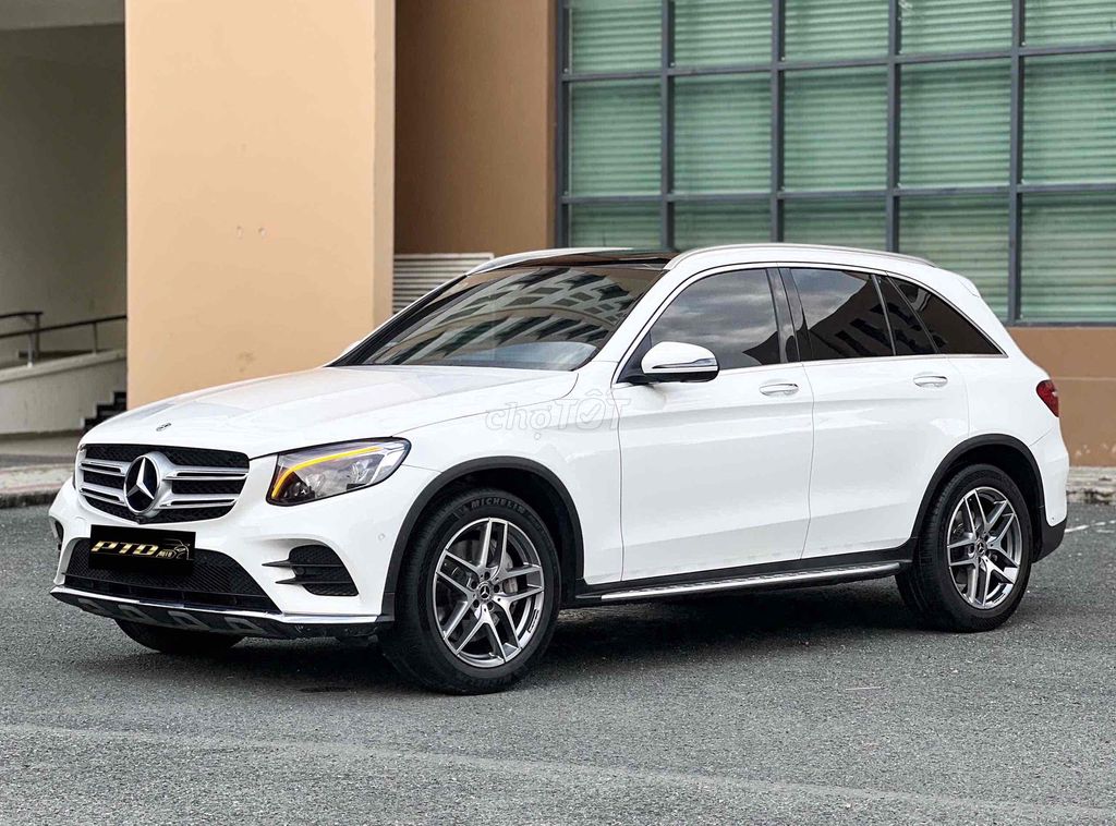 Mercedes Benz GLC 2019 300 - 63000 km