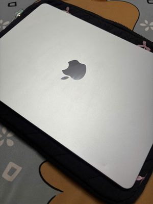 MacBook Air M3 8GB/256GB Silver Fullbox Đã sử dụng