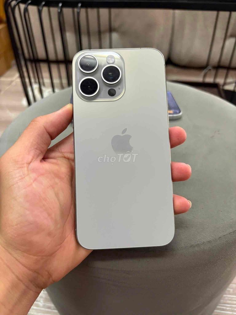 iPhone 15 Pro Max 256GB Xám ẩn icloud. Mua bán Điện thoại tại Quận 12 Tp Hồ Chí Minh được đăng bởi Lê Nhật Tân  hình 1