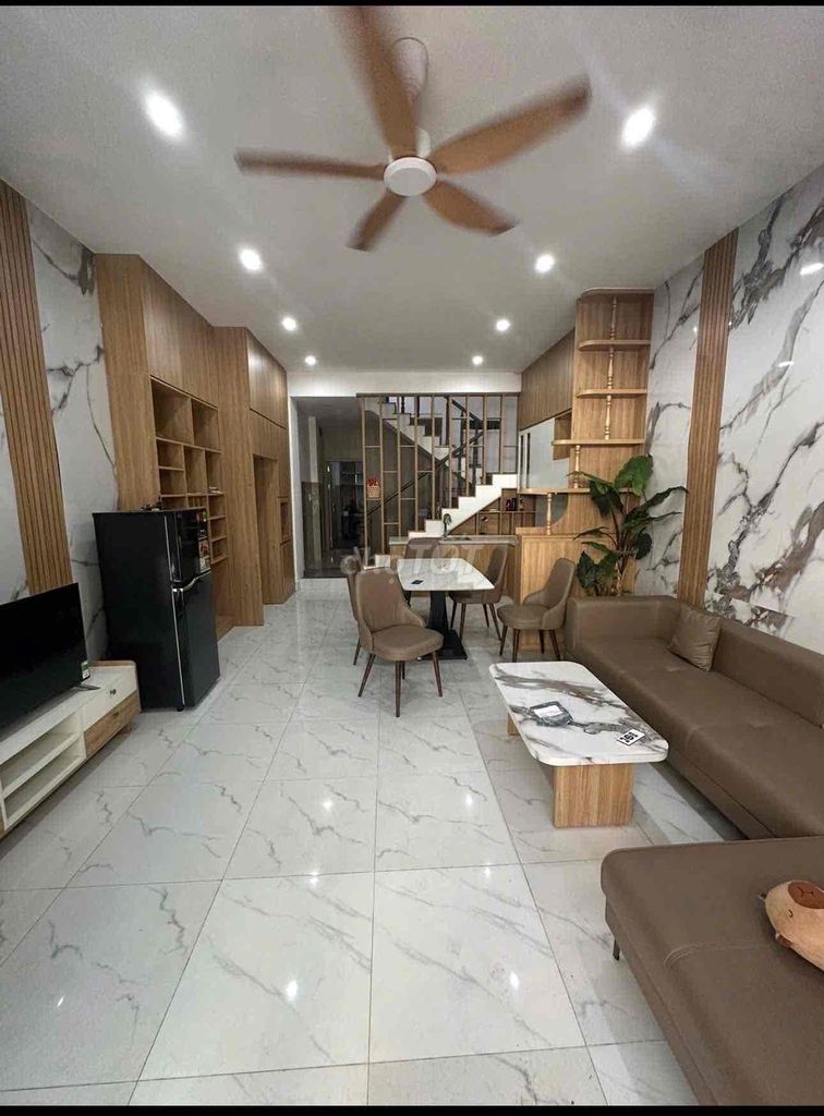 Rent · 2 bd · 75 м² · Quận Hải Châu, ул. Đường Lê Duẩn