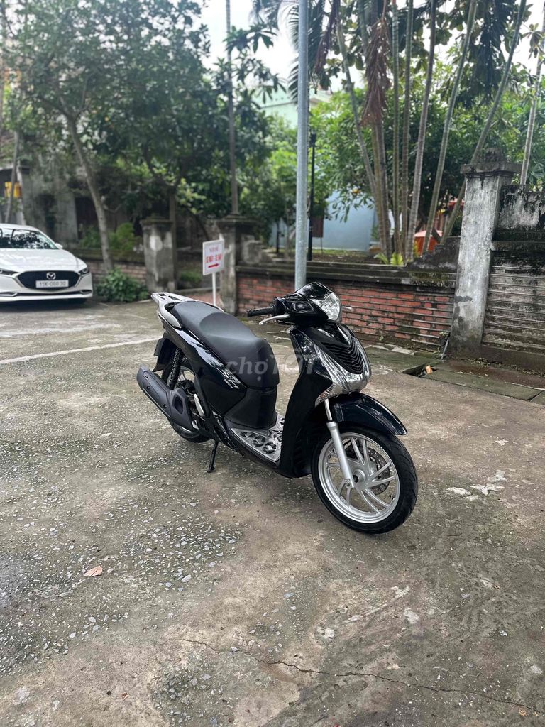 SH 2016 máy 150cc khoá khiển smk đen bóng máy zin. Mua bán Xe máy tại Quận Lê Chân Hải Phòng được đăng bởi Nguyễn Thế Hiếu hình 2