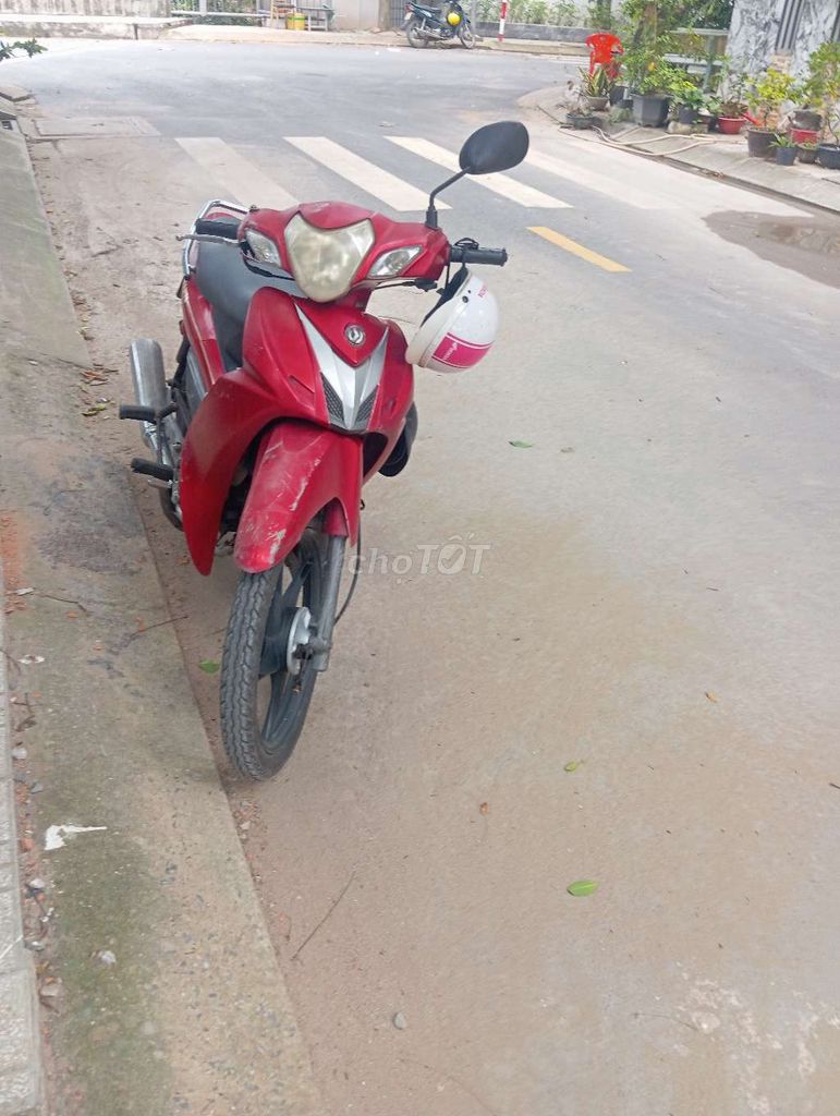 xe nhà đang chạy đi làm. Mua bán Xe máy tại Huyện Nhà Bè Tp Hồ Chí Minh được đăng bởi Nguyễn Hùng hình 3