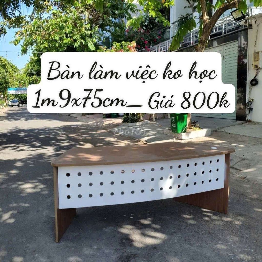 Bàn làm việc 1m9 giá 800k tphcm