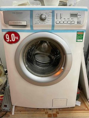thanh lý máy giặt elextrolux giặt 9kg sấy 5kg. Mua bán Máy giặt tại Quận Hà Đông Hà Nội được đăng bởi Đông Tây