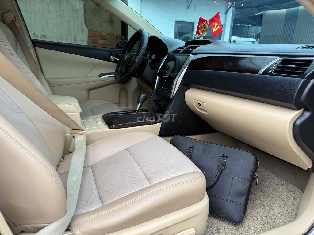 Toyota Camry 2015 2.5G - 92000 km. Mua bán Ô tô tại Quận Bình Tân Tp Hồ Chí Minh được đăng bởi Nguyễn Tấn Nghiêm hình 10