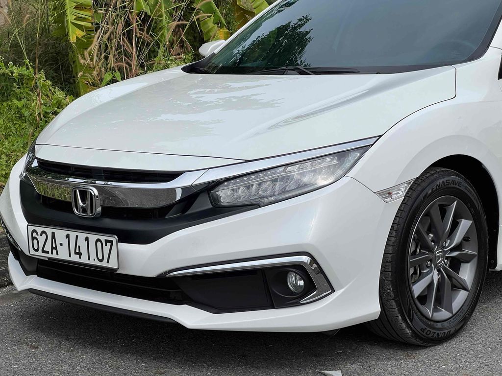 Civic 2019 1.8G , 1 chủ mua mới , odo 6v, 4 vỏ zin. Mua bán Ô tô tại Huyện Củ Chi Tp Hồ Chí Minh được đăng bởi Văn Tài hình 8