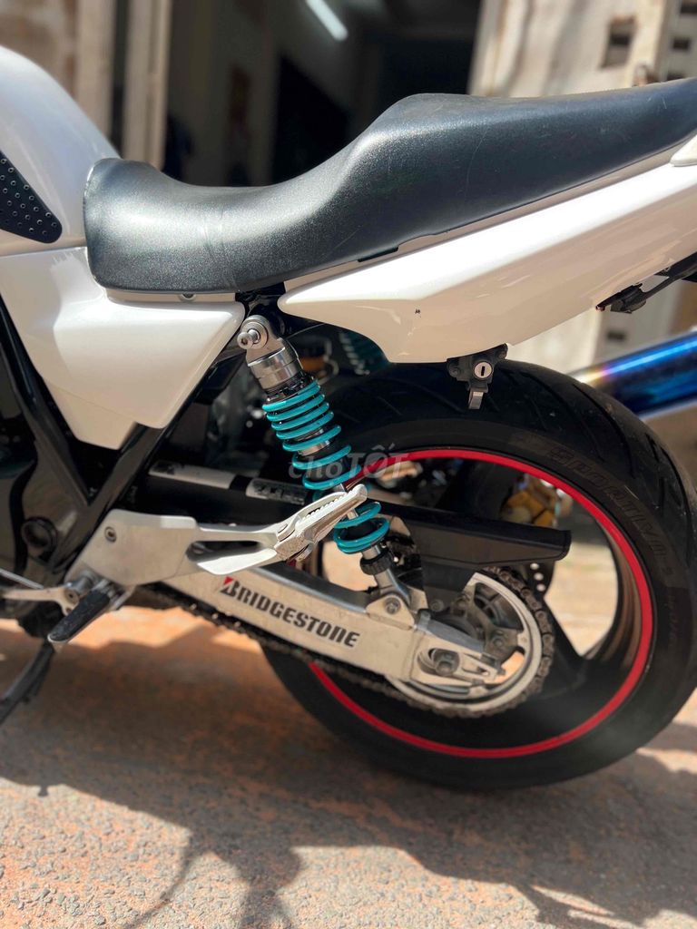 Honda CB400 Revo Fi 2008 Trắng. Mua bán Xe máy tại Quận Gò Vấp Tp Hồ Chí Minh được đăng bởi Minh Tùng hình 7