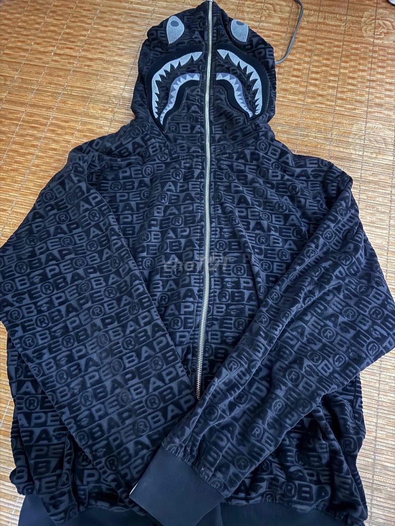 Áo hoodie A Bathing Ape Đen. Mua bán Quần áo tại Quận Long Biên Hà Nội được đăng bởi nguyễn hoàn hình 1