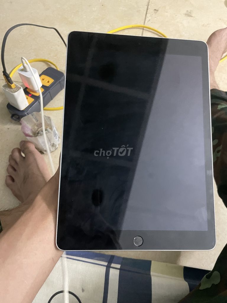 Apple iPad Gen 9 + iphone 7plus. Mua bán Máy tính bảng tại Quận Hoàng Mai Hà Nội được đăng bởi Chương nhé hình 1
