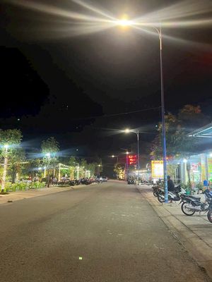 Bán lô đất 2mt đường nhựa 20m, khu kinh doanh buôn bán mỹ phước 3