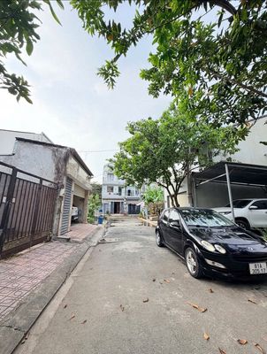 Thuê đất (hỗ trợ làm kho) khu vực Bưng Ông Thoàn gần khu Công nghệ cao
