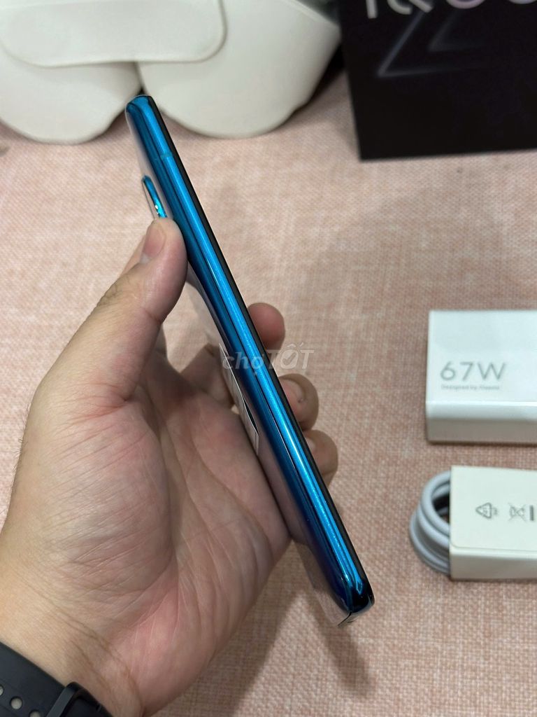 Redmi k30 Pro 8/128 xanh sạc 67w có ship COD. Mua bán Điện thoại tại Quận Hoàng Mai Hà Nội được đăng bởi Trần Ngọc Hiếu hình 2