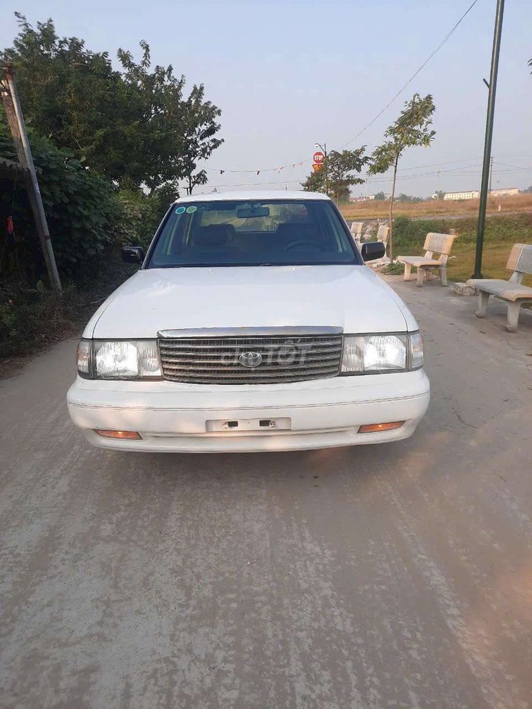 Toyota Crown 1993 2.4 MT - 230000 km