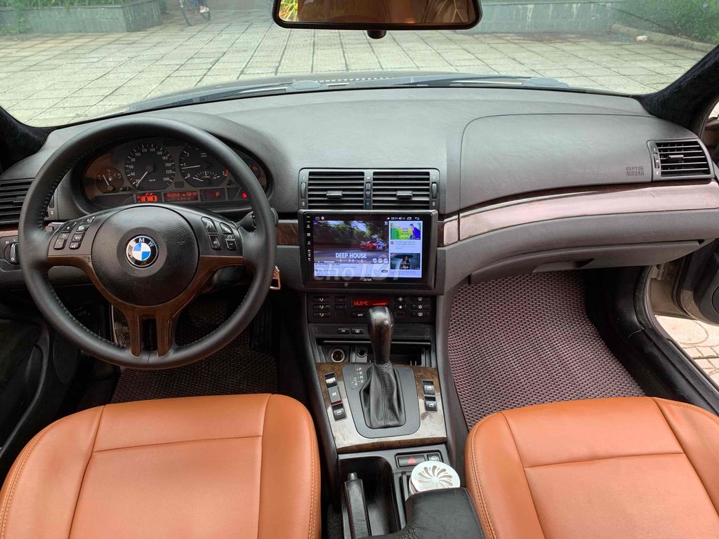 Em cần bán BMW 318 2.0 bản sport máy số đại chất. Mua bán Ô tô tại Quận Hà Đông Hà Nội được đăng bởi Vạn Phúc hình 7