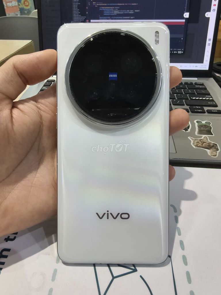 Vivo X200 Pro 12/256GB Trắng pin95. Mua bán Điện thoại tại Quận Đống Đa Hà Nội được đăng bởi Lê Đức hình 1