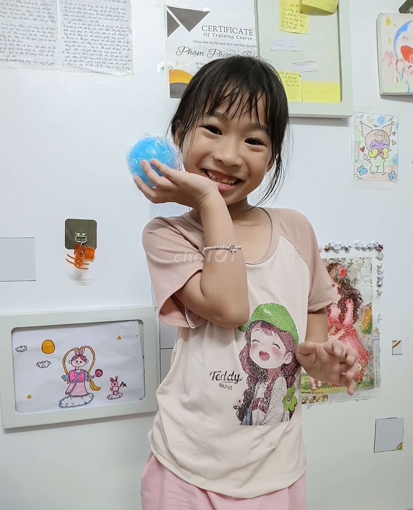 Bóng đồ chơi hình tròn màu xanh. Mua bán Mẹ và bé tại Thành phố Hưng Yên Hưng Yên được đăng bởi Bách Diệp Vy hình 1