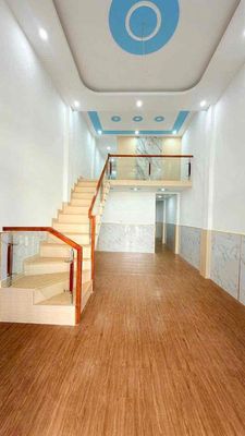 bán nhà cấp 4 gác đổ tại phường Tân Đông Hiệp, đường bê tông 7 m