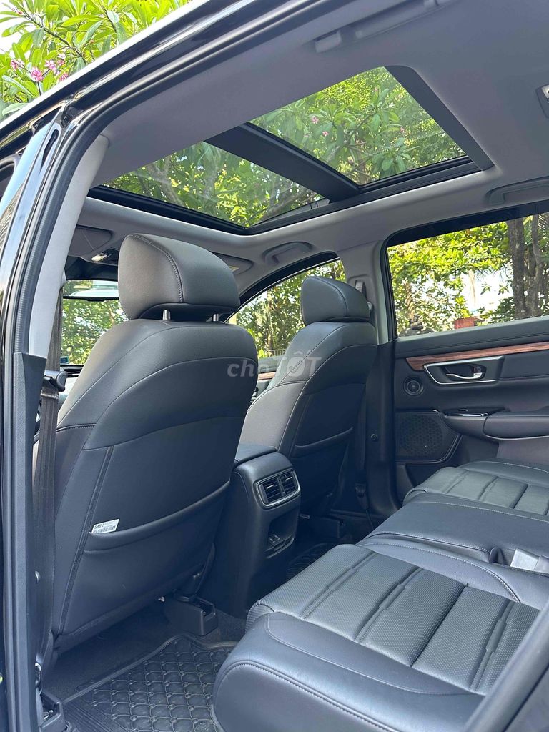 Honda CRV L-Sensing Đk 1/2023  Odo 19.000 km NhưMớ. Mua bán Ô tô tại Quận 8 Tp Hồ Chí Minh được đăng bởi Hiếu Trần hình 20