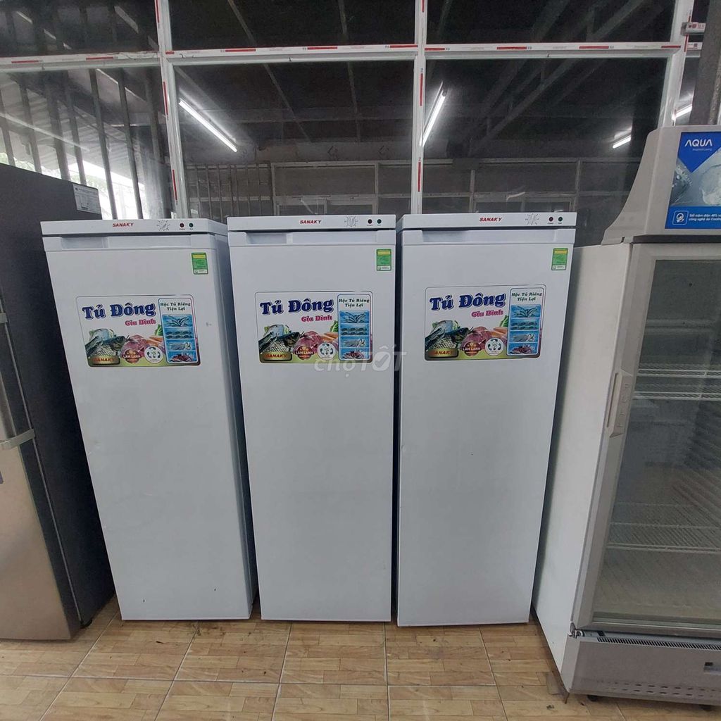 Tủ đông đứng sanaky 230l mớ 90%