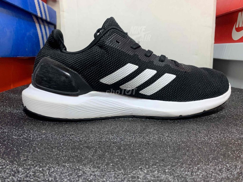 giày chạy bộ adidas chính hãng bao check