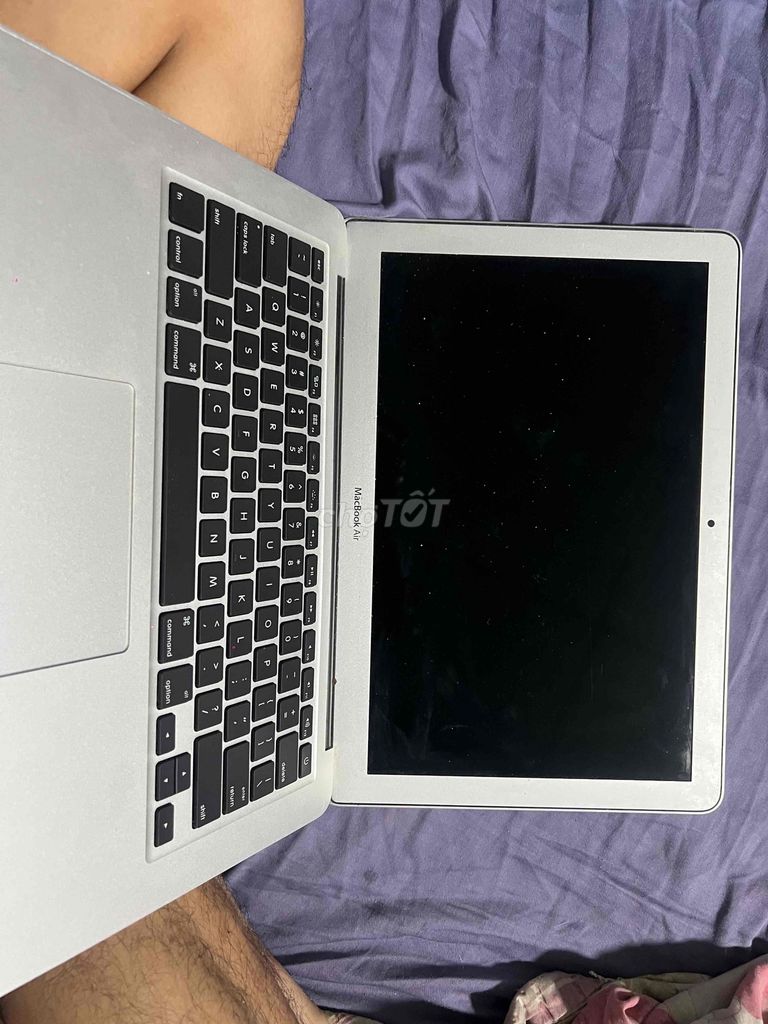Apple MacBook Air 1466 Bạc. Mua bán Laptop tại Quận 12 Tp Hồ Chí Minh được đăng bởi Duy hình 1