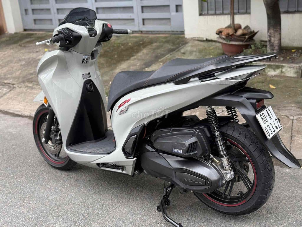 Honda sh350i 2021 1 chủ odo 18k, zin keng 9 chủ. Mua bán Xe máy tại Quận 6 Tp Hồ Chí Minh được đăng bởi TanNguyenStore  hình 8