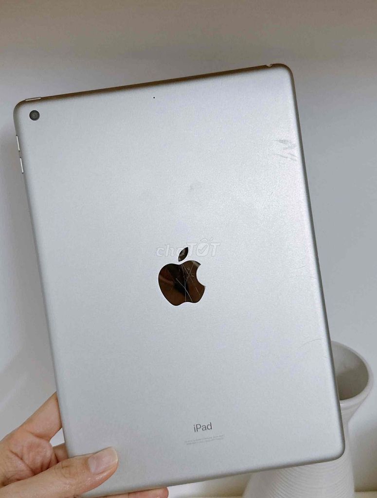 Apple iPad Gen 9 64GB Bạc. Mua bán Máy tính bảng tại Quận Phú Nhuận Tp Hồ Chí Minh được đăng bởi Kim Thanh  hình 1