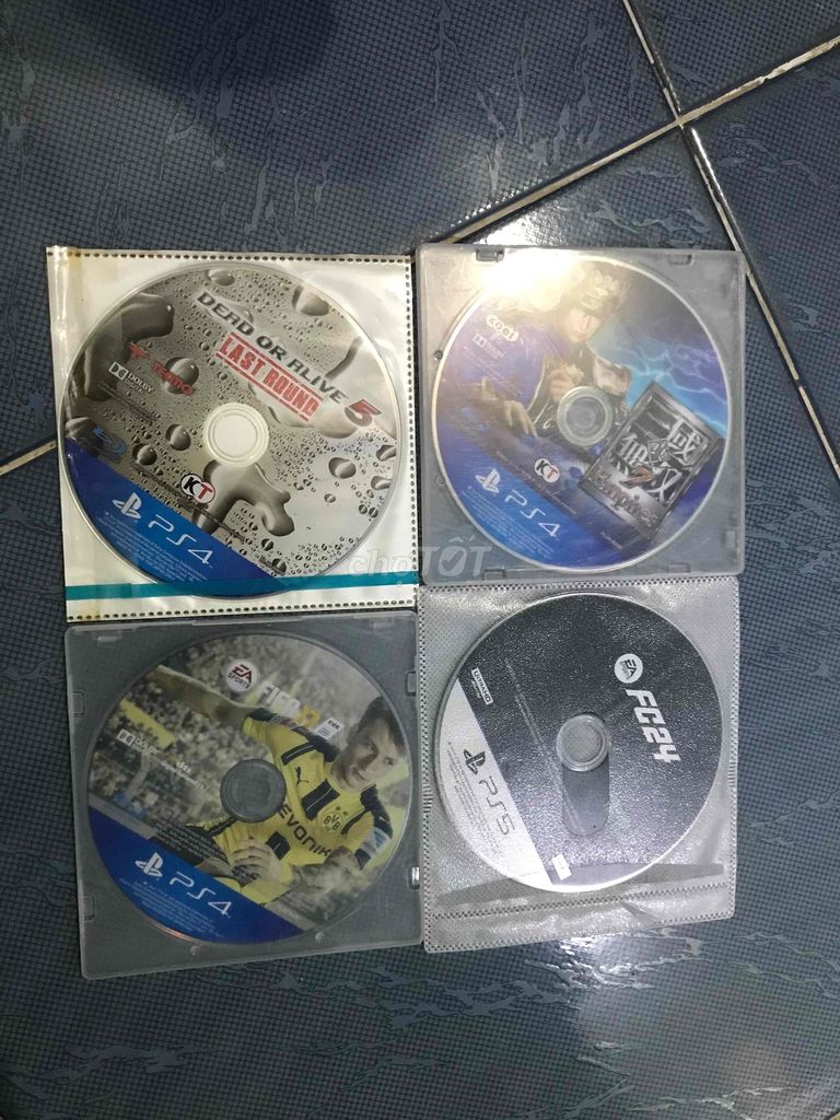 4 đĩa game như hình. Mua bán Thiết bị chơi game tại Huyện Bình Chánh Tp Hồ Chí Minh được đăng bởi Nguyễn Trâm hình 1