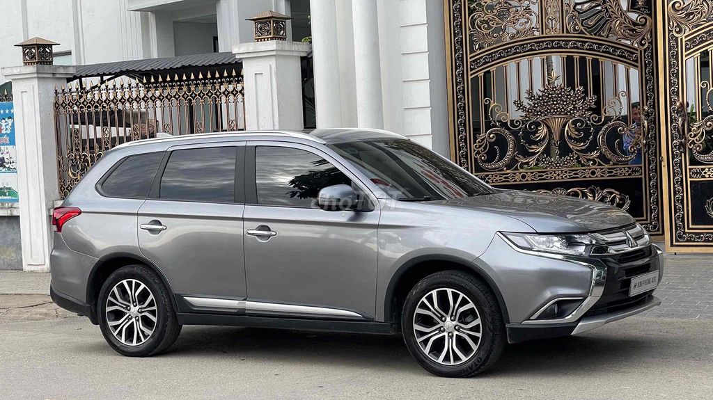 Mitsubishi Outlander 7 chỗ. Mua bán Ô tô tại Thành phố Thái Nguyên Thái Nguyên được đăng bởi Hồng Phương Auto  Auto 597 hình 8