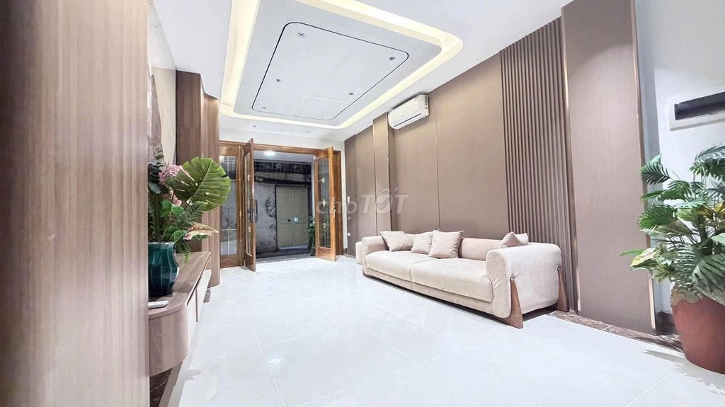 Nhà 45m x 6 tầng Bạch Mai, 12.x tỷ, 20m ra phố