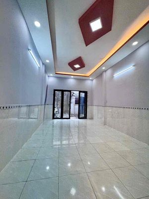 Nhà phố 61,7 m² · 2 PN · Đường Lê Lợi