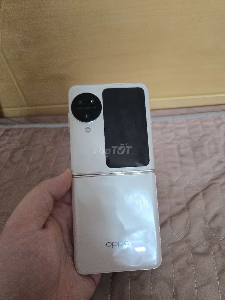 Oppo Find N3 Flip 12GB/256GB Trắng. Mua bán Điện thoại tại Quận Thanh Xuân Hà Nội được đăng bởi nhật nguyễn hình 1