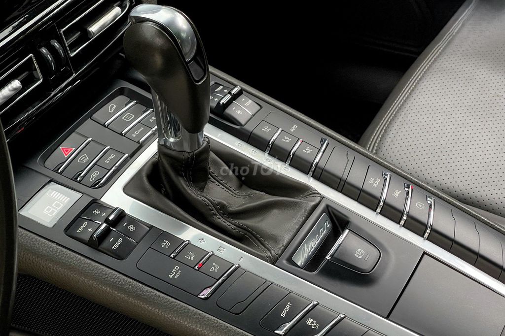 Porsche Macan Option Kịch Kim Đáng Để Trải Nghiệm. Mua bán Ô tô tại Quận Gò Vấp Tp Hồ Chí Minh được đăng bởi Mr Vương otosieuluot hình 11