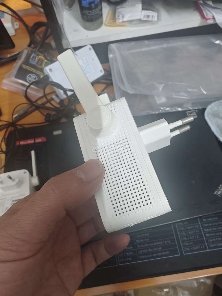 Bộ mở rộng sóng TP-Link RE205 AC750. Mua bán Phụ kiện (Màn hình, Chuột...) tại Thị xã Từ Sơn Bắc Ninh được đăng bởi PHÚC LỘC hình 1