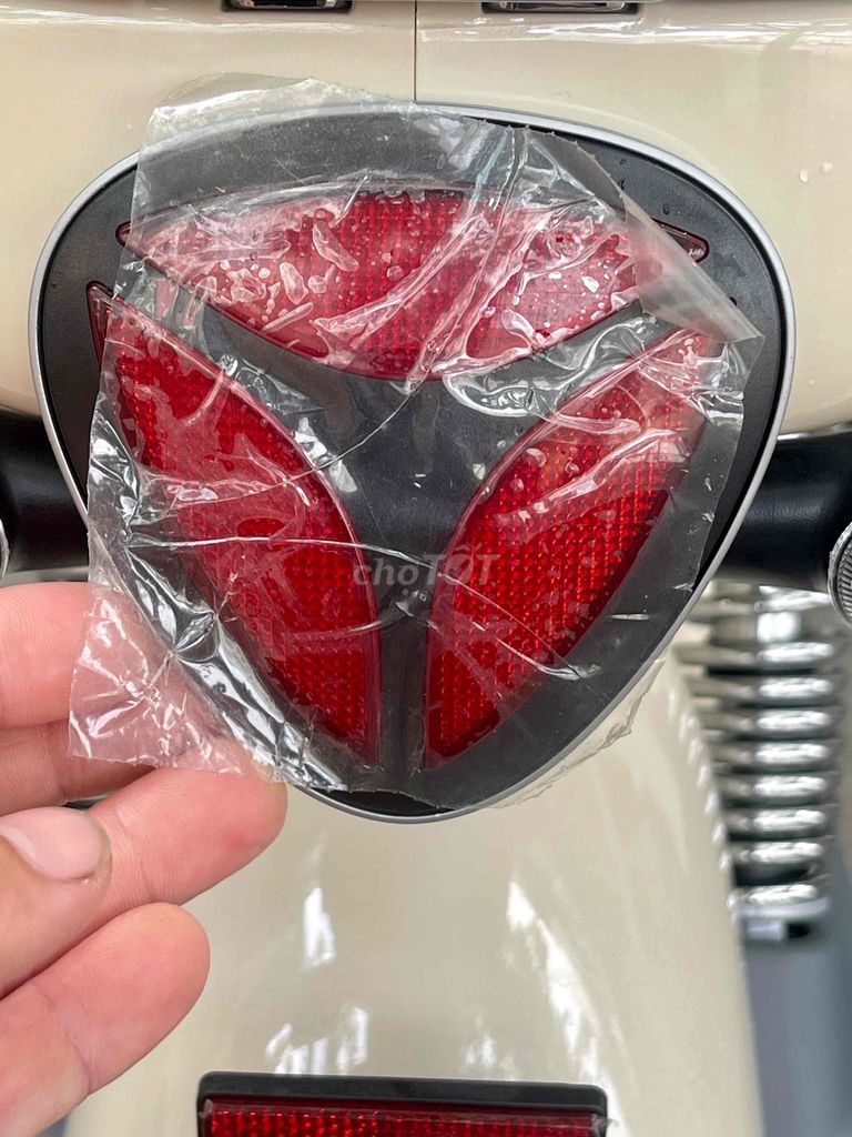 Yadea I8 2024 odo chỉ mới 3 km. Mua bán Xe điện tại Thành phố Vũng Tàu Bà Rịa - Vũng Tàu được đăng bởi Cao Trí hình 14