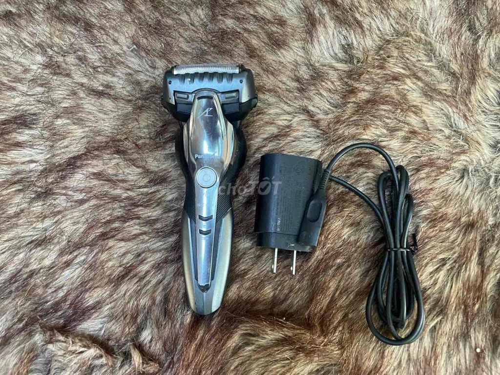 Máy cạo râu Panasonic ES-ST8P Xám. Mua bán Phụ kiện thời trang khác tại Thành phố Trà Vinh Trà Vinh được đăng bởi Huỳnh Lê Tân hình 1