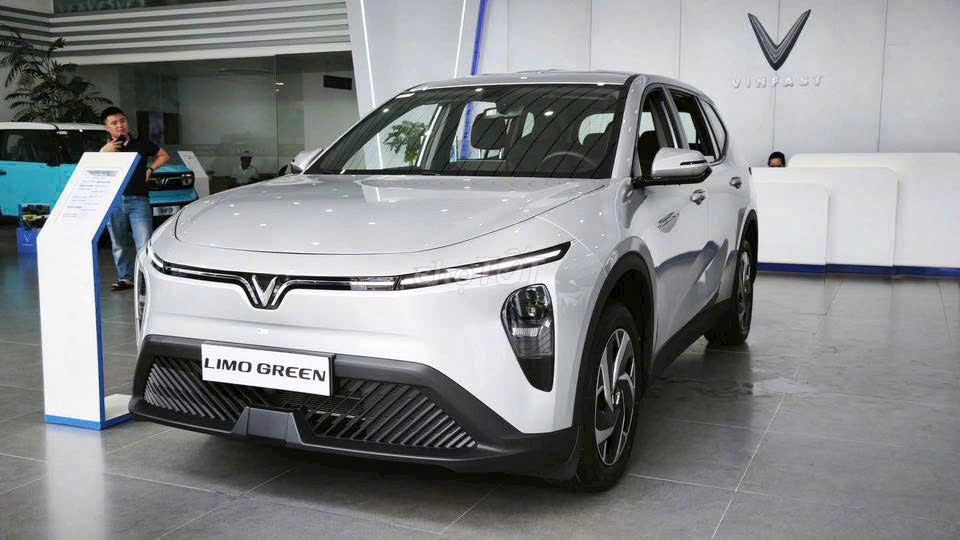 ✅ VINFAST LIMO GREEN 100 TR NHẬN XE XUẤT ƯU TIÊN. Mua bán Ô tô tại Thành phố Thủ Đức Tp Hồ Chí Minh được đăng bởi VinFast hình 9