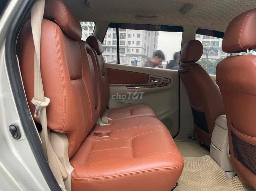 Toyota Innova Vàng cát 8 chỗ. Mua bán Ô tô tại Quận Bắc Từ Liêm Hà Nội được đăng bởi Dũng  hình 10