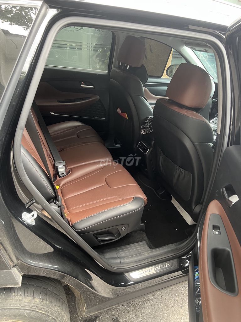 Hyundai Santa Fe 2022 2.2 Dầu - 60000 km. Mua bán Ô tô tại Quận Hai Bà Trưng Hà Nội được đăng bởi Mai Thuỷ hình 6