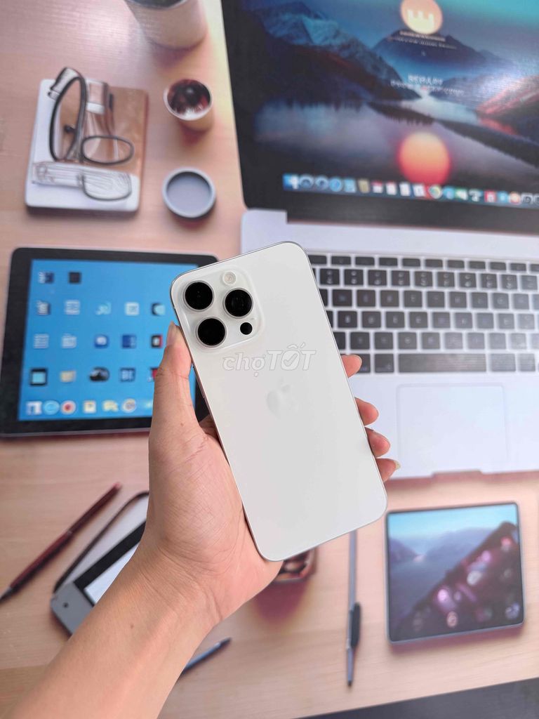 Apple iPhone 15 Pro Max 256GB Trắng. Mua bán Điện thoại tại Huyện Châu Đức Bà Rịa - Vũng Tàu được đăng bởi Lê Quang Sáng hình 1