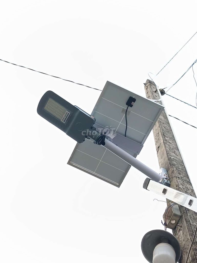 Đèn đường năng lượng mặt trời 600W. Mua bán Đèn tại Thành phố Vĩnh Long Vĩnh Long được đăng bởi Nguyễn Anh hình 1