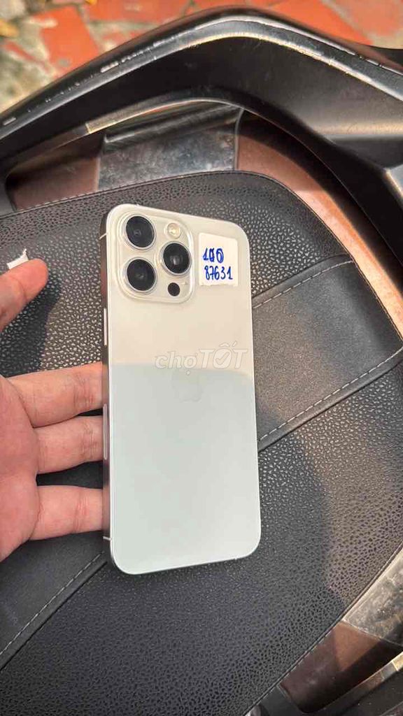 Apple iPhone 15 Pro Max 256GB Trắng. Mua bán Điện thoại tại Quận Đống Đa Hà Nội được đăng bởi mỹ chi hình 1