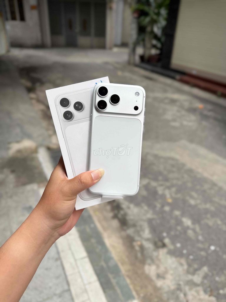 Apple iPhone 17 Promax Bạc 99% đẹp keng. Mua bán Điện thoại tại Quận 11 Tp Hồ Chí Minh được đăng bởi Khoa Nguyễn  hình 1